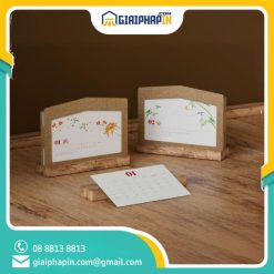 In lịch gỗ để bàn Uyển Xuân